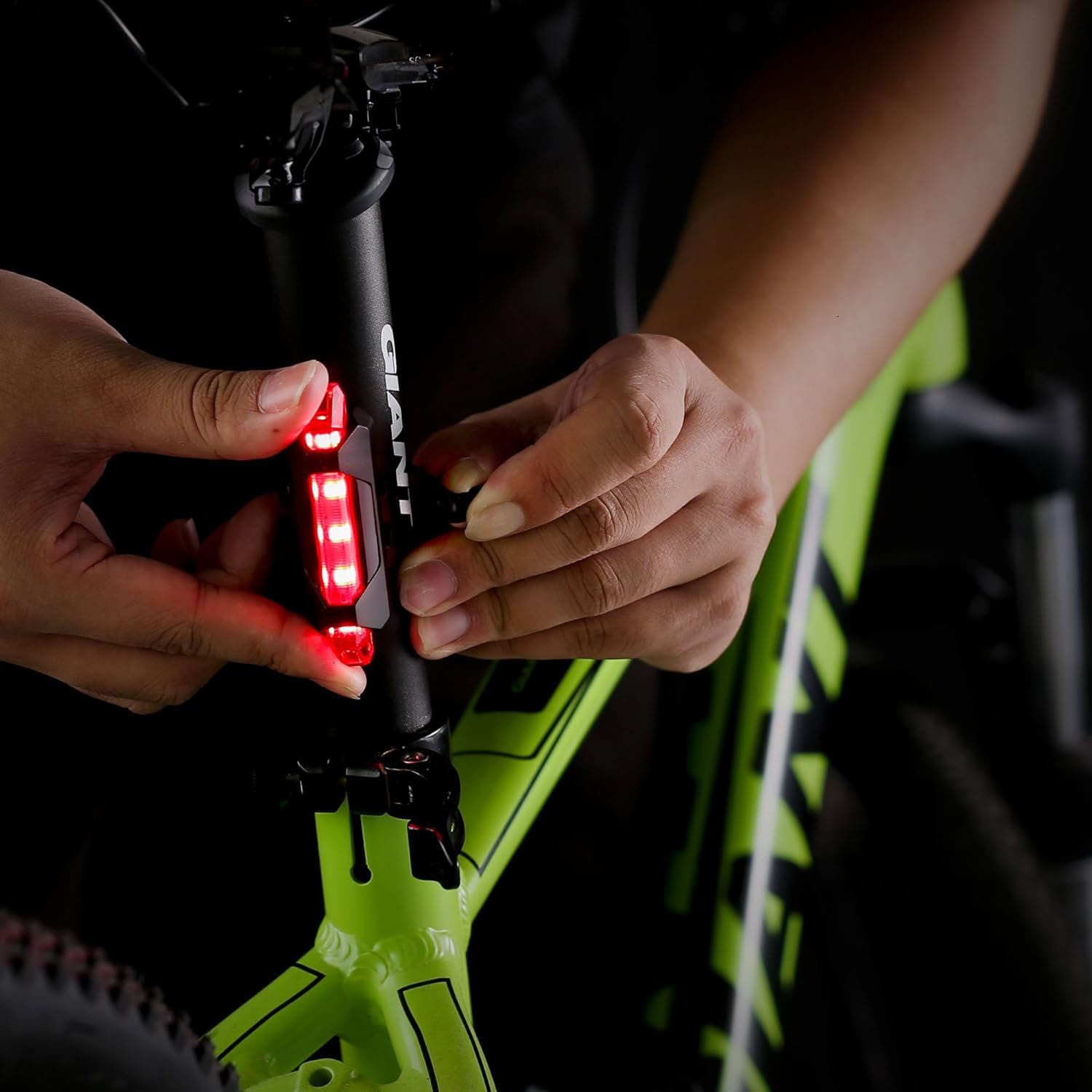 2x Lampka Rowerowa LED Przód Tył Akumulatorowa Zestaw Lampek do Roweru USB 6 2x Lampka Rowerowa LED Przód Tył Akumulatorowa Zestaw Lampek do Roweru USB - obrazek 6