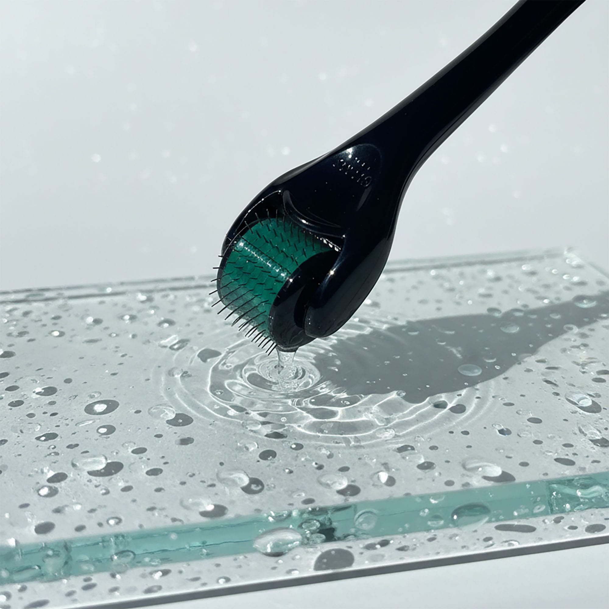 Derma Roller Mezoterapia Igłowa Masażer Roller Wałek do Masażu Twarzy 0,5 mm 8 Derma Roller Mezoterapia Igłowa Masażer Roller Wałek do Masażu Twarzy 0,5 mm - obrazek 8